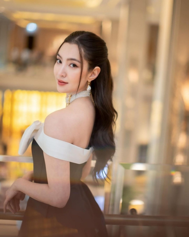 เบลล่าSnapinsta.app_448359692_1542539926618000_6969621965930328438_n_1024