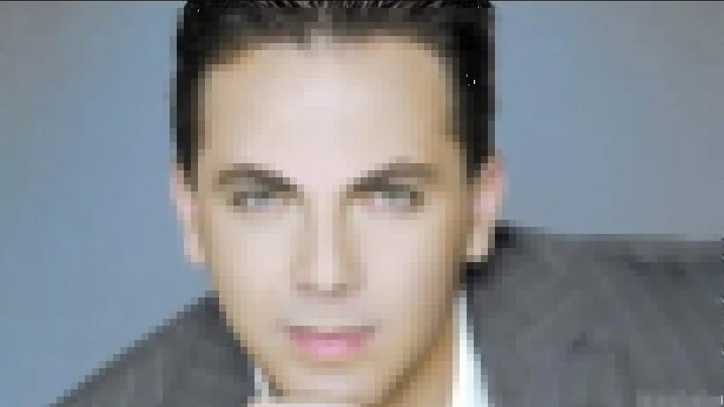 Cristian Castro aparece irreconocible y usuarios critican sus cirugías