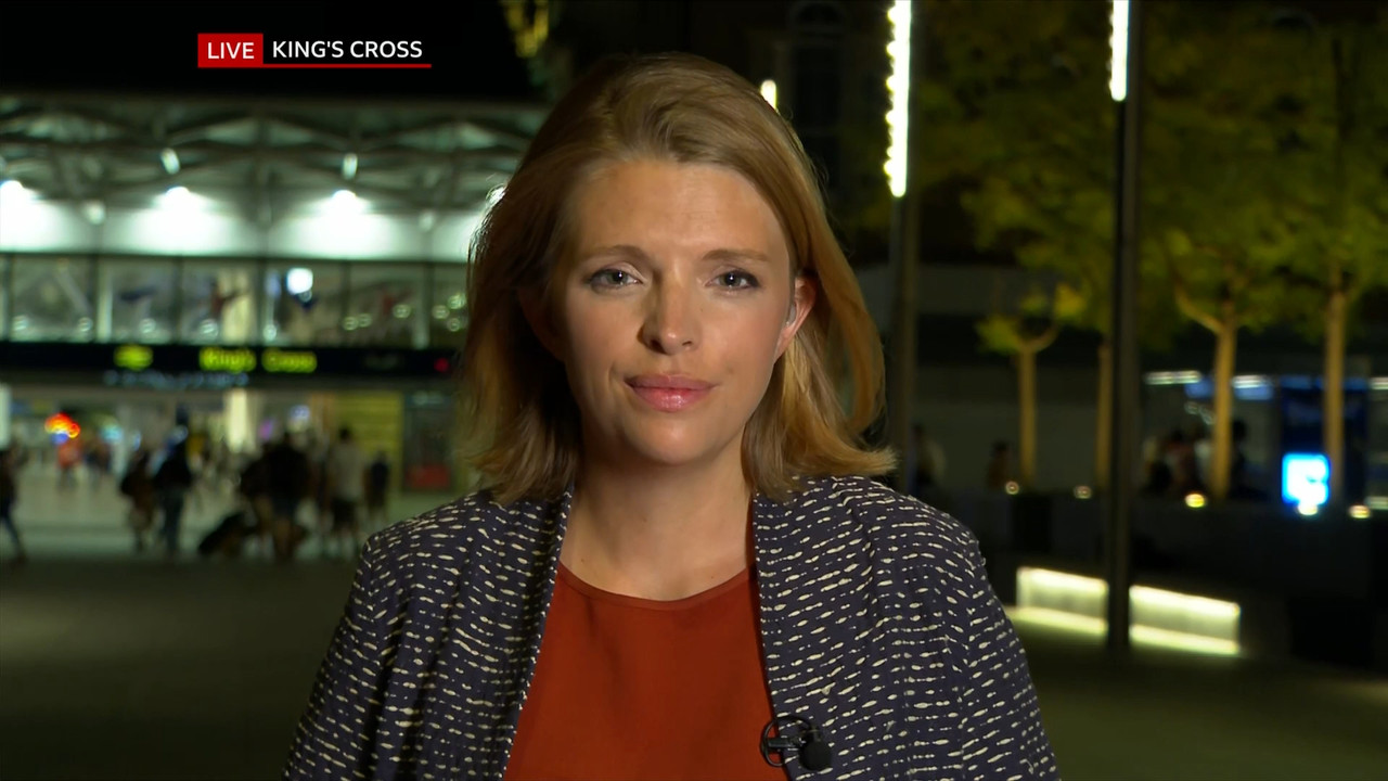 BBC News and Weather_20220711_22152245.ts_snapshot_04.48.401