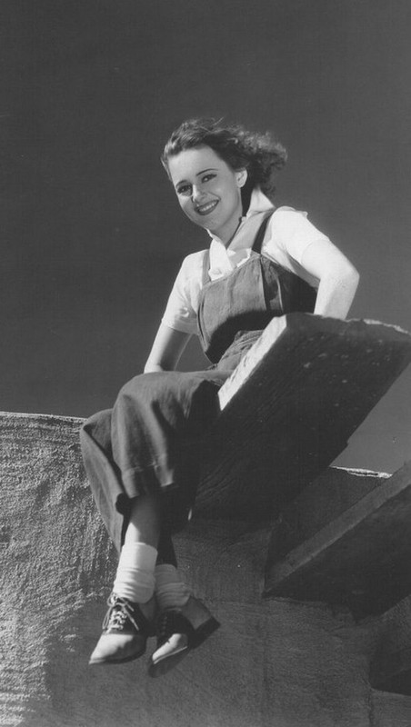 olivia_de_havilland_c56