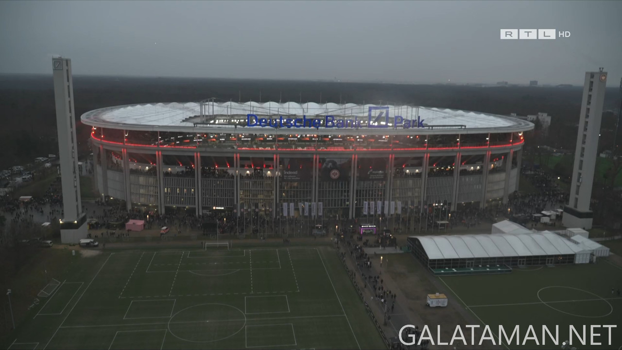 [Image: 03-13-18-00-00-RTL-HD-Eintracht-Frankfur...28-060.jpg]