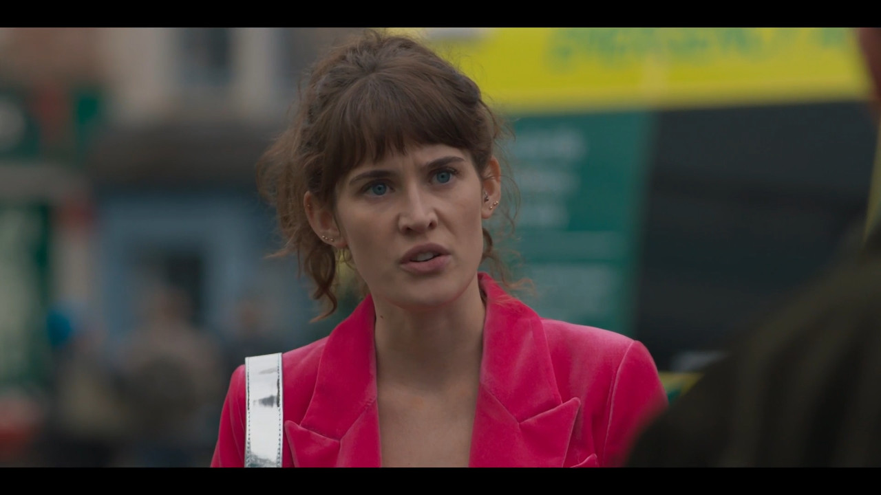 2023-04-08_21_35_BBC1_Casualty_37x26_Welcome-to-the-Warzone.mp4_snapshot_00.52.46.405