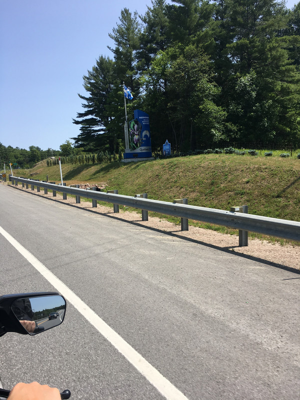 D8DAE0E7-D018-4650-B3AA-D6BC075D3F24