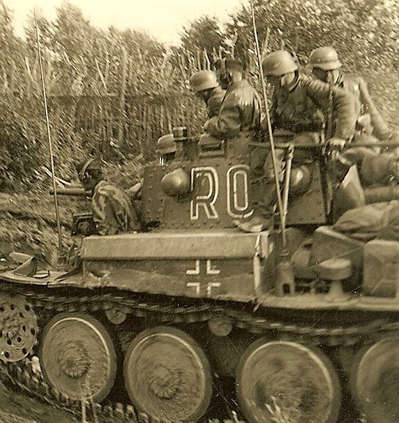RARE 19 Panzer Division Pzkw 38(t) Panzer Tank w Troops DEMJANSK Russia