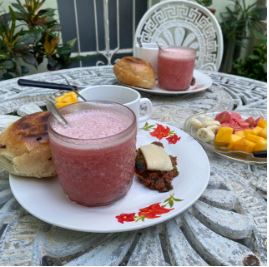 Desayuno tradicional cubano servido en Terrazas de Bayona La Habana