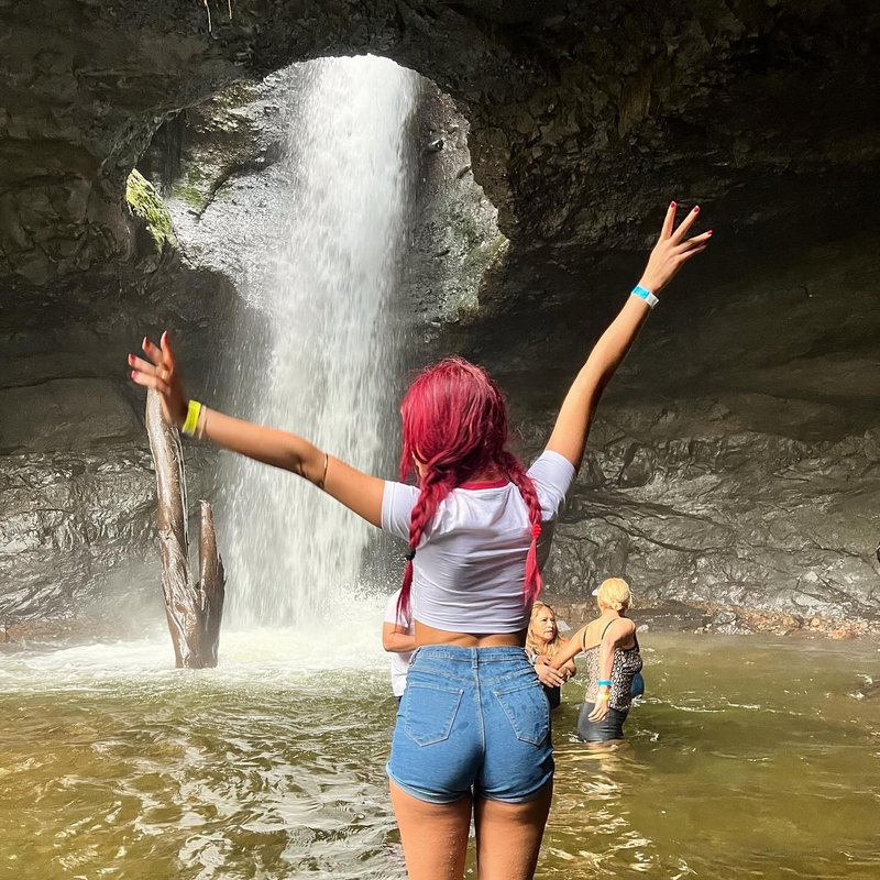 [Image: instagram-1736710452454.jpg]