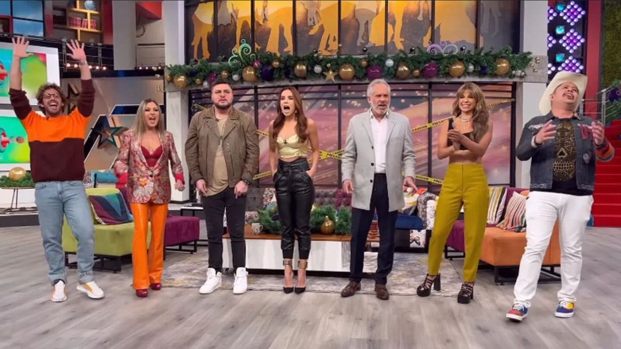 Reportero de Televisa exige despido de conductores del Programa en Hoy