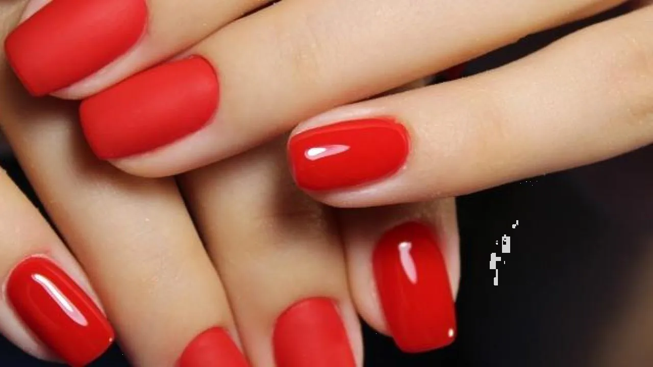 ¿Qué significado tiene la manicura roja? ¡Te vas a sorprender!