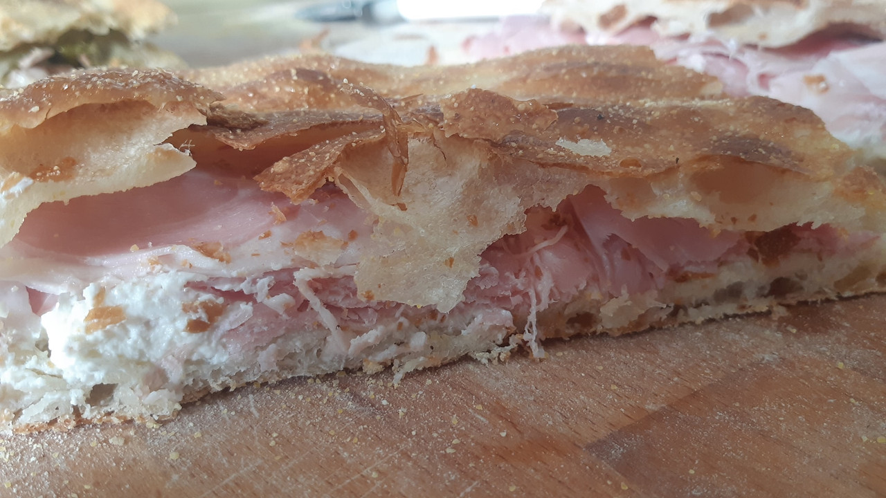 A5BC72C7-FBF3-4D42-ACA1-5AB78B9D6443