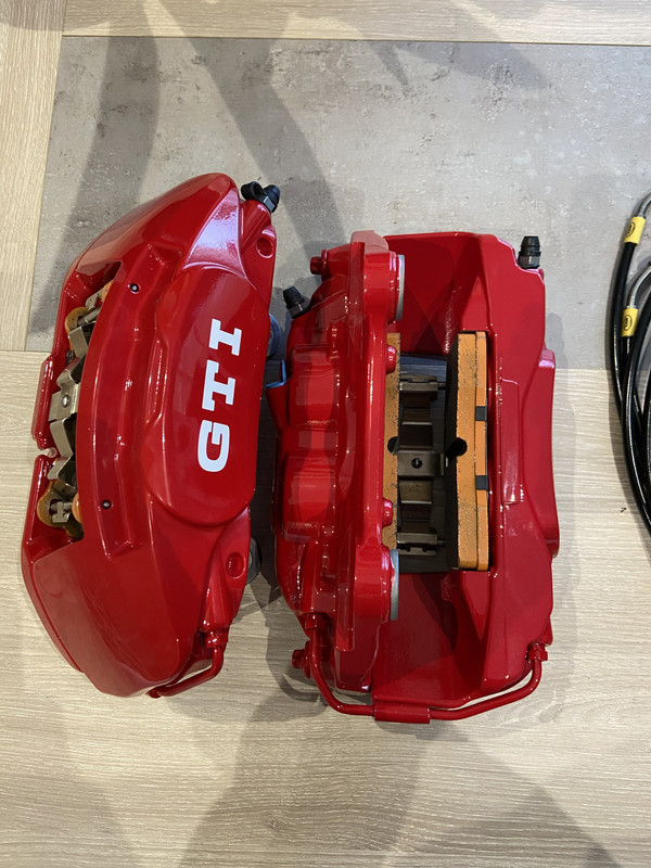 5ECC0A4D-42D9-4C59-AA5D-0FAB76216AE1