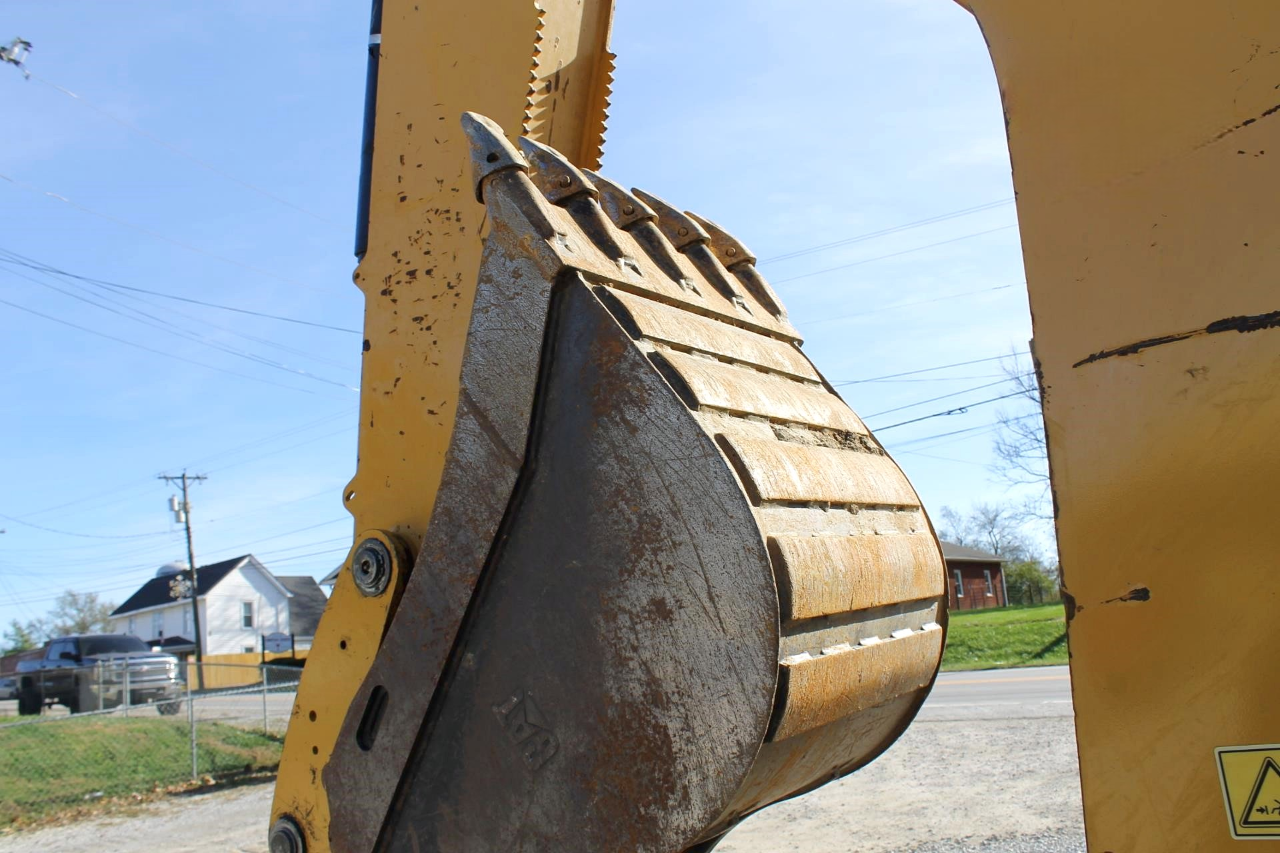 Vehicle thumbnail 16