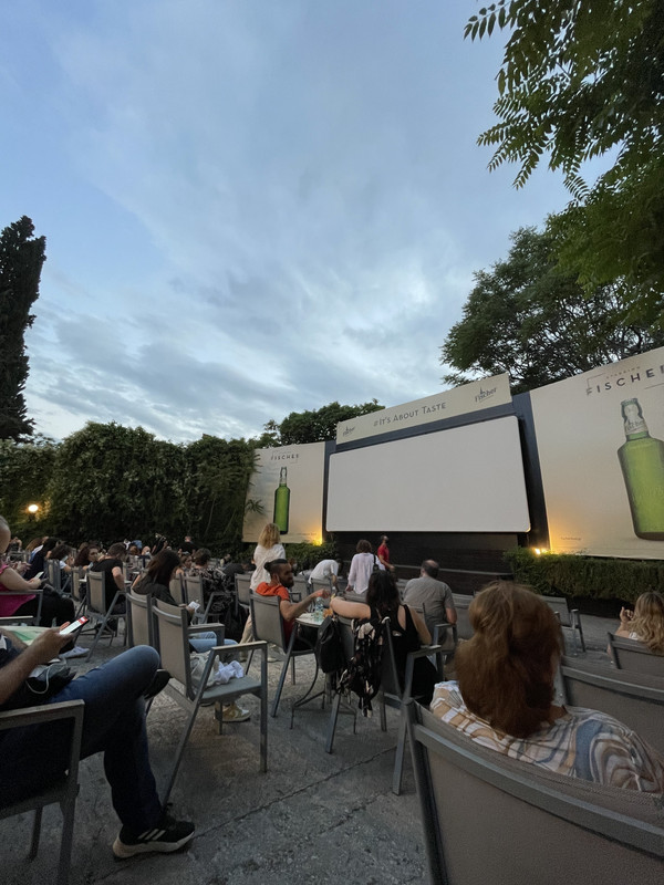 18339FD5-CA71-4C06-9C74-D05105D75DC1