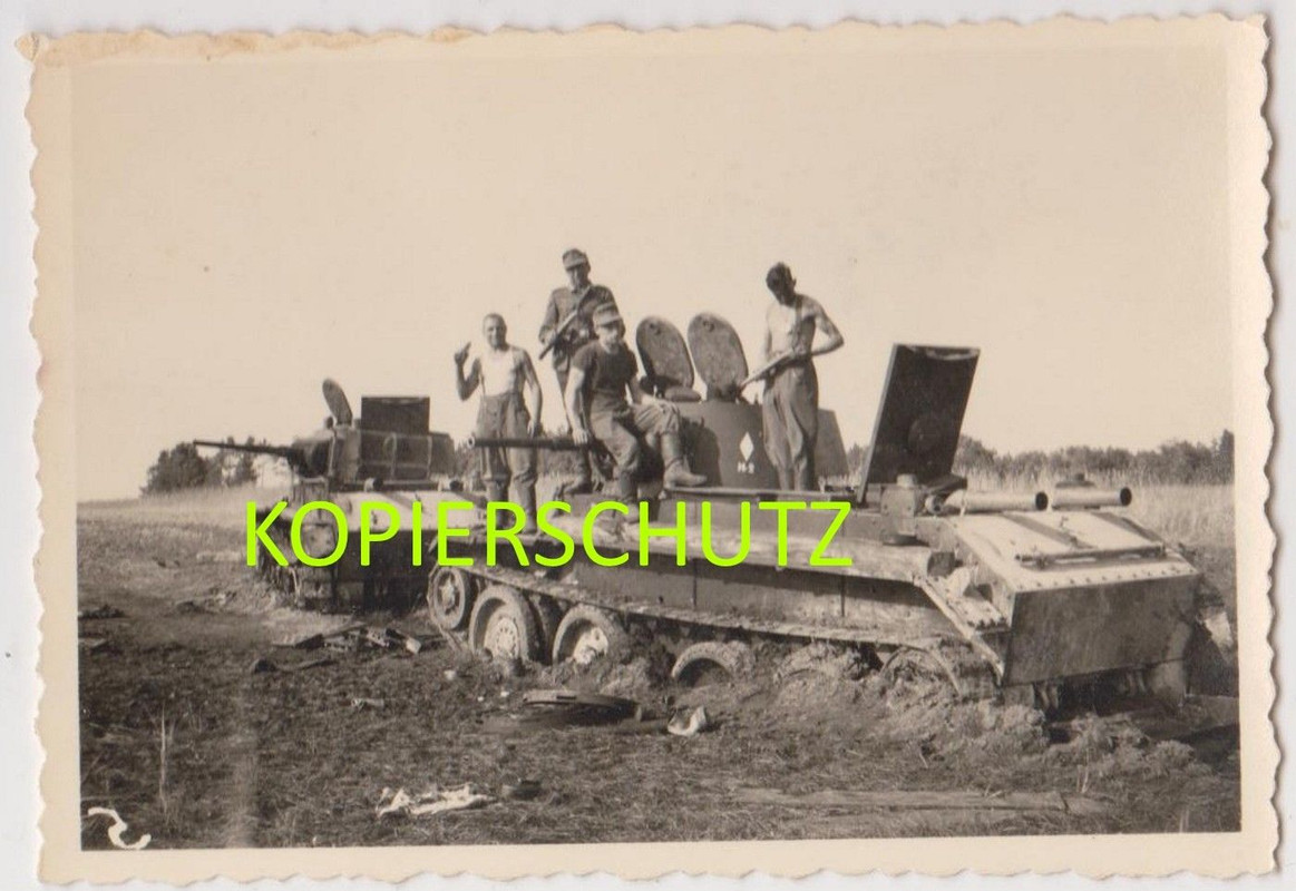 Orig Foto Panzer Beute Gefecht Ukraine Russland Turmnummer Kennung 1941