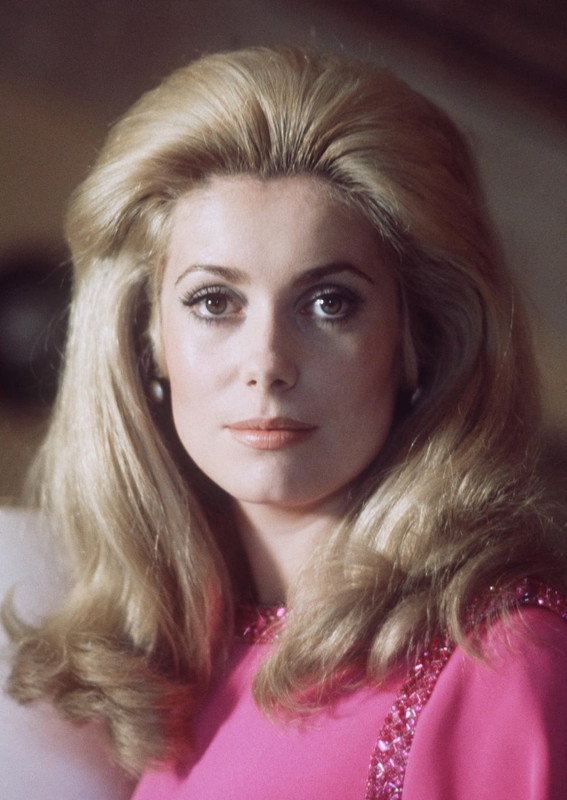 catherine_deneuve_mc22