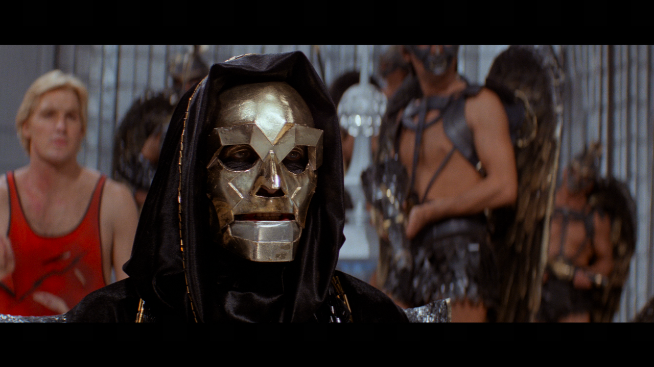 Flash Gordon.mkv_snapshot_01.18.21_[2020.08.19_21.46.40]