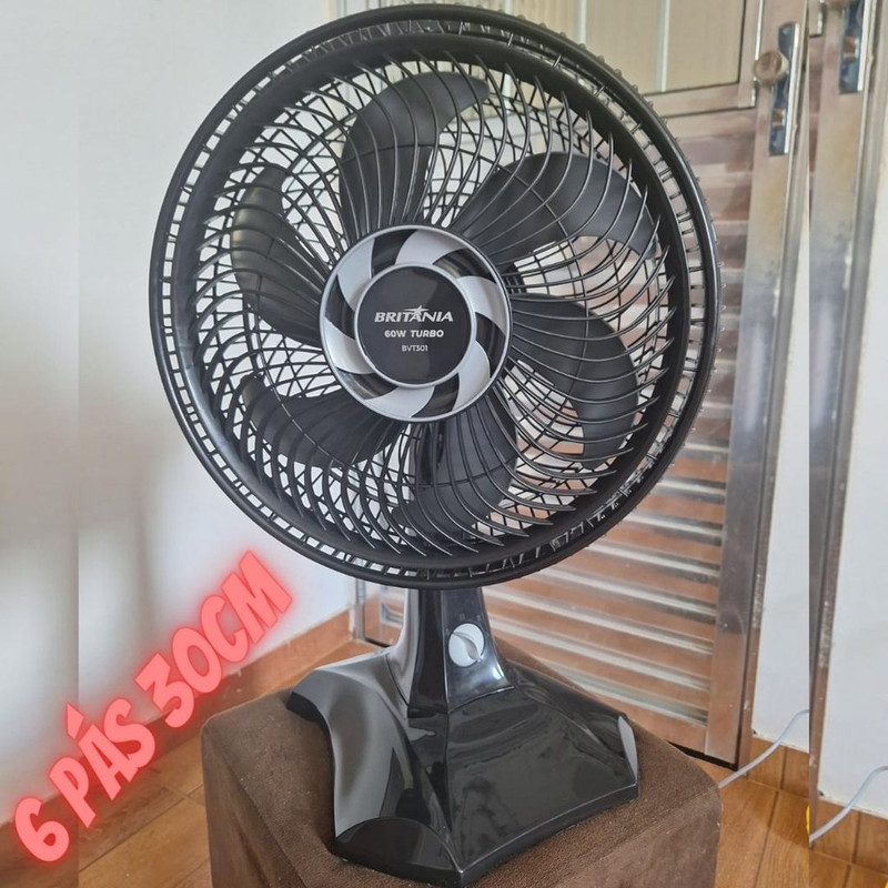 Ventilador De Mesa Britânia Maxx Force 30cm Bvt301