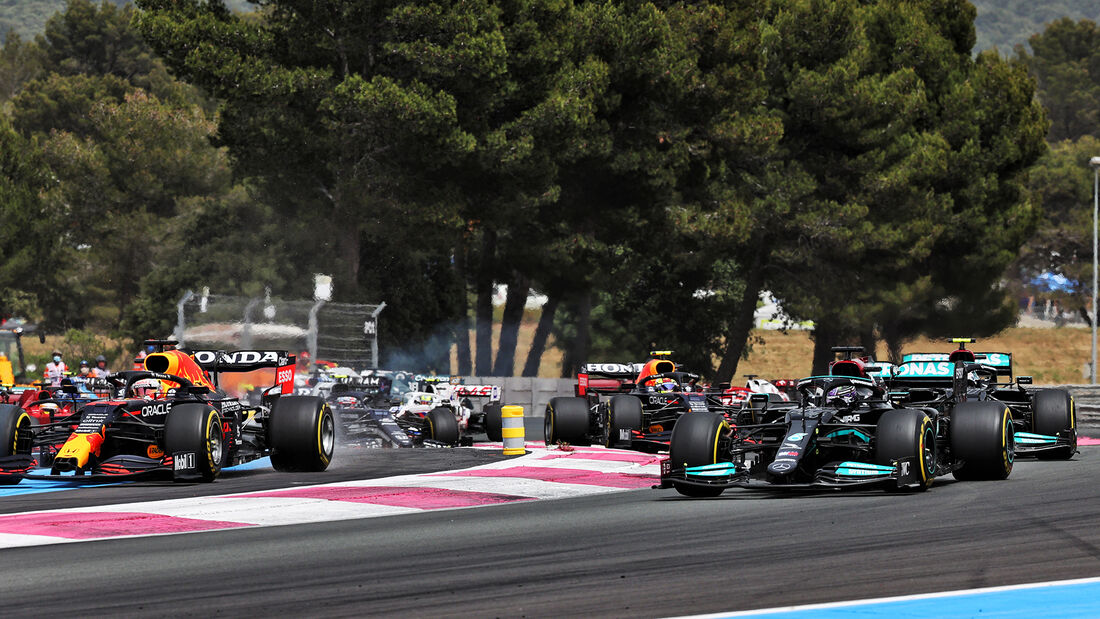 Hamilton-Verstappen-Formel-1-GP-Frankreich-2021-169Gallery-57a38aed-1806406