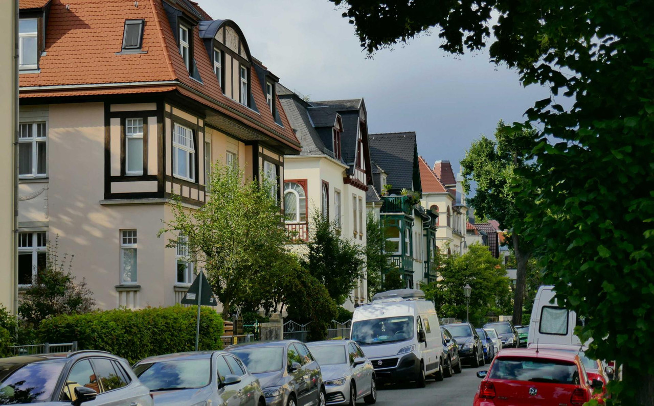 Bild: https://i.postimg.cc/hjqxNbLf/P1370445.jpg
