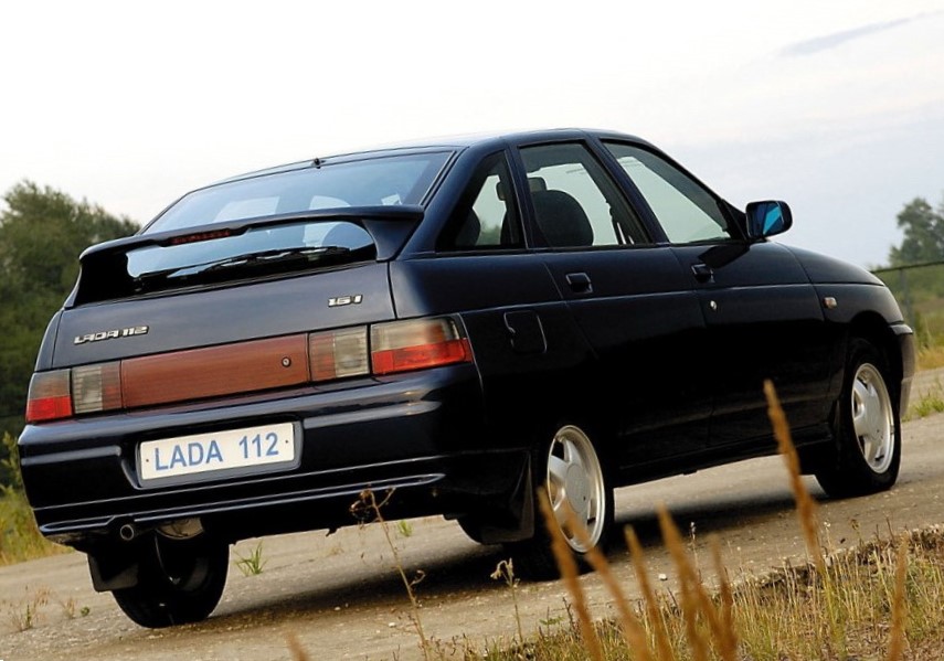 ВАЗ-2112