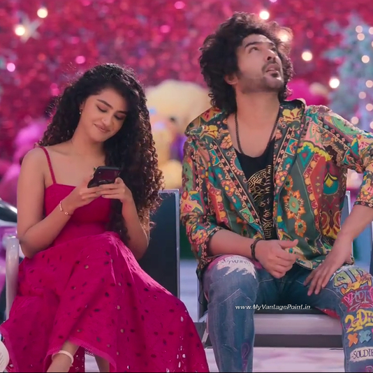 romantic-scene-of-anupama-parameswaran-in-tillu-square-2024