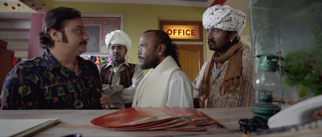 Chalo Dilli 2011 WebRip [Hindi + Tamil] 480p 720p ESub Screenshot
