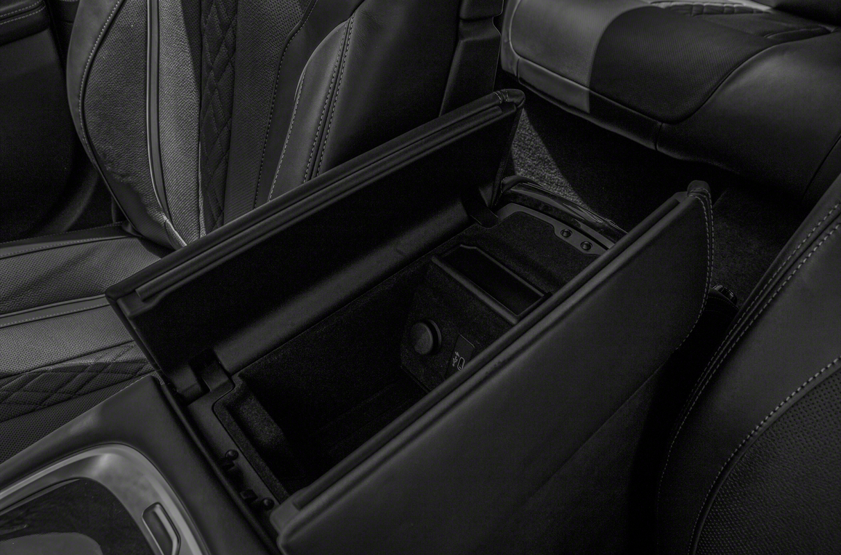 BMW 750 (11)