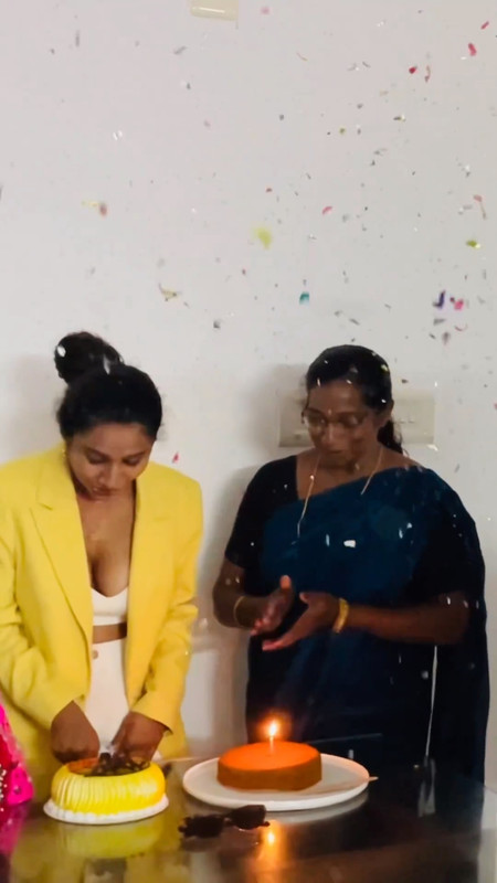 293.mp4_snapshot_00.04_[2023.09.14_19.40.12]