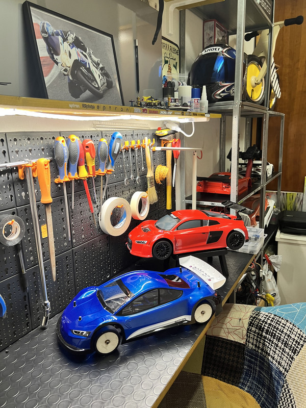 EB53DF99-FB44-46D6-BB45-1072D08F4052