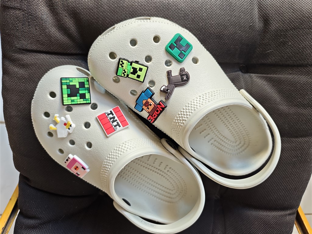 Crocs minecraft (1) (1024 x 768)