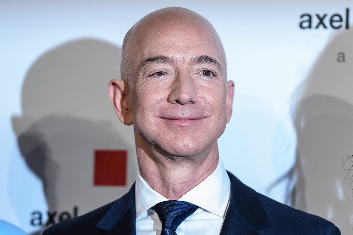 Bezos presentó Orbital Reef, una estación espacial de coworking