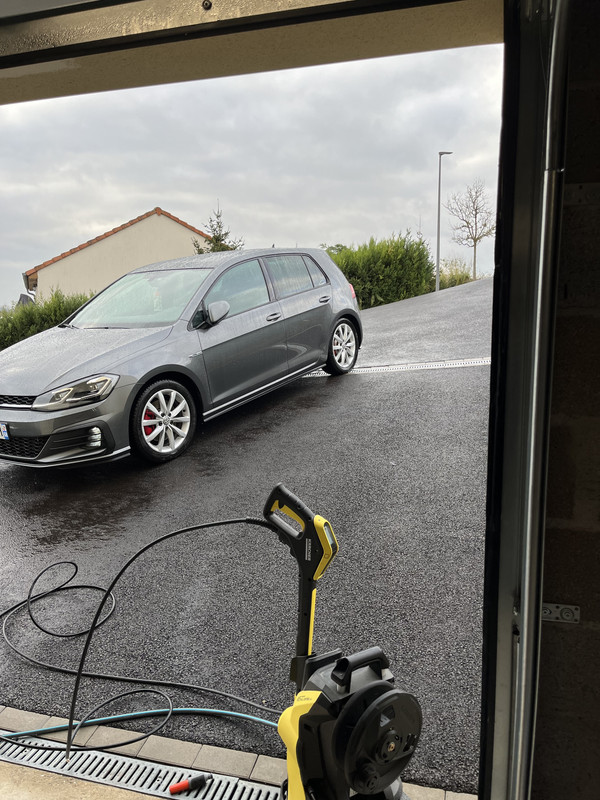 80C06F3C-1D6D-4CE4-AE81-66CF8D6DEFAC