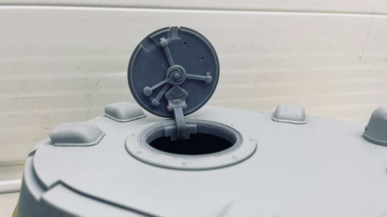 B5DFE32A-8FE2-4BA5-9B6B-7B554BB393DE