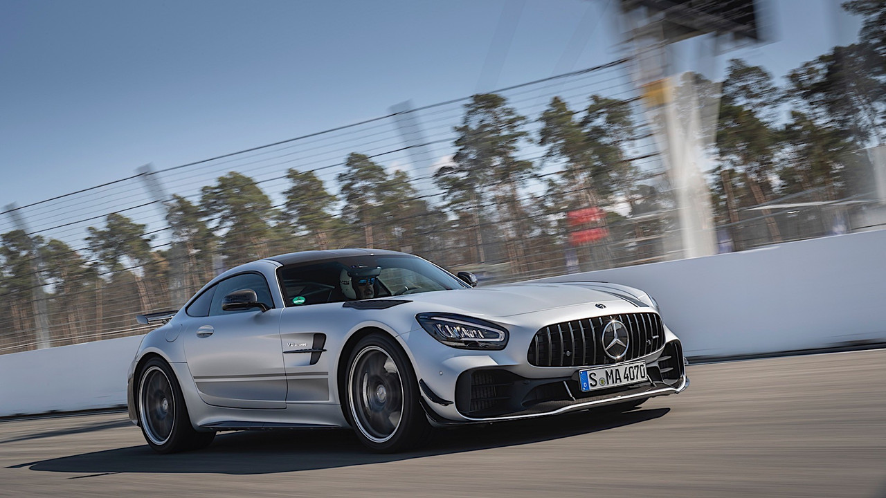 2020 Mercedes-AMG GT R PRO (11)