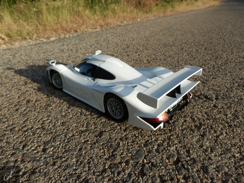 Porsche 911 GT1 Strassenversion (10)