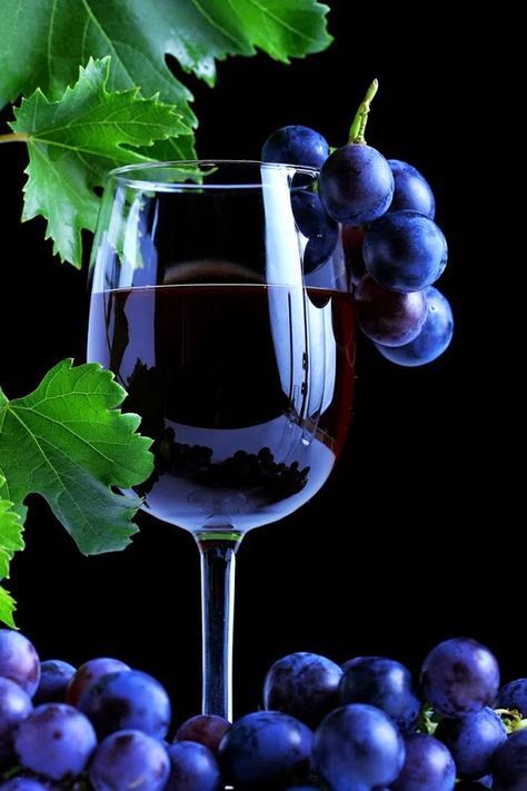 blue-drink-grapes.jpg