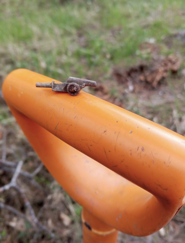 C0802930-DE47-4D2B-8138-E0B00B8F0A4A