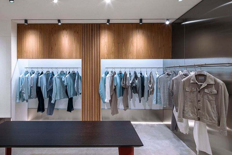 Cortigiani, la nuova boutique a Milano e la SS25 con Fisichella