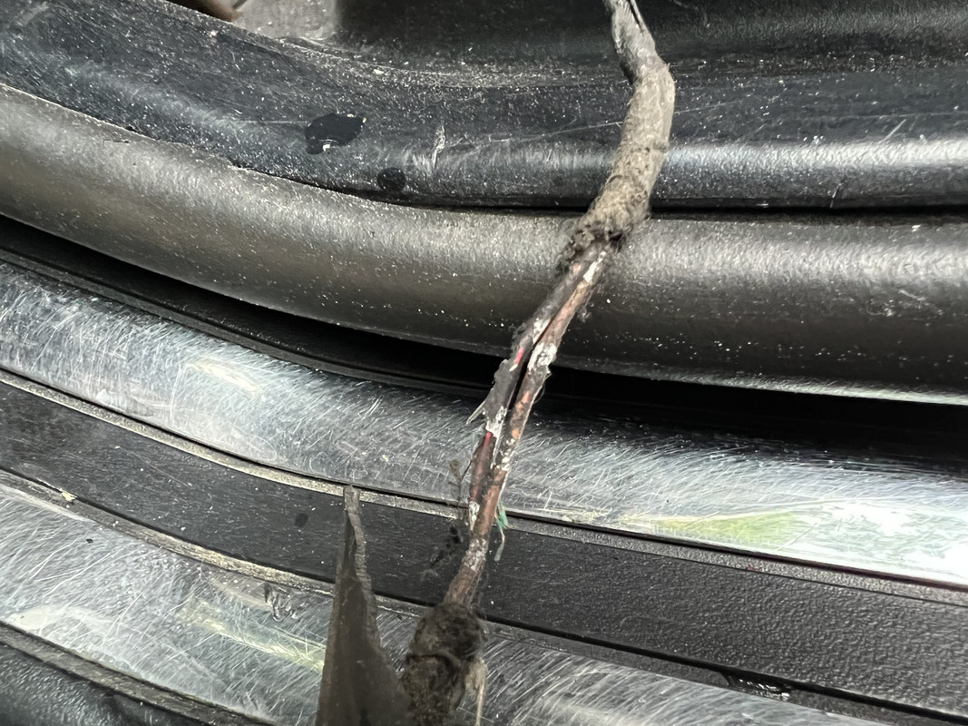 DB3B0086-EEAB-4C21-8BC9-397D20C2437A