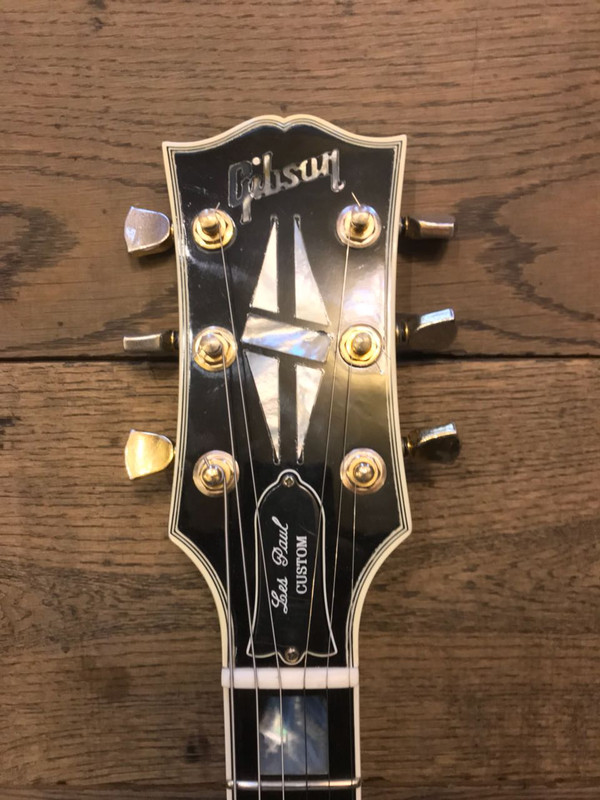 Gibson (3)