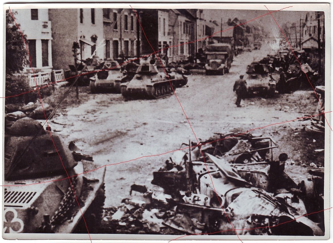 Trümmerfeld abgeschossene Panzer m. Kennung Fran