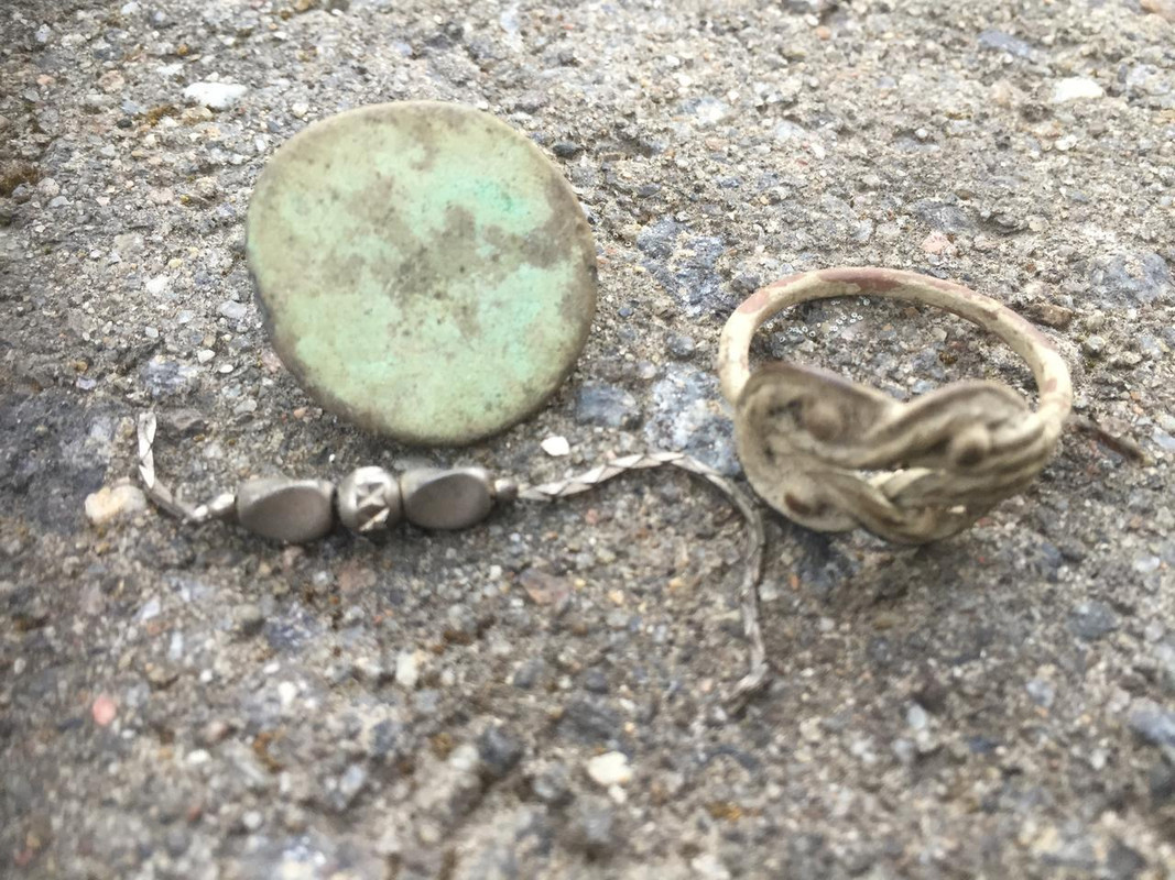 CD56B9DD-0714-4A37-A92D-F45F4178E0C6