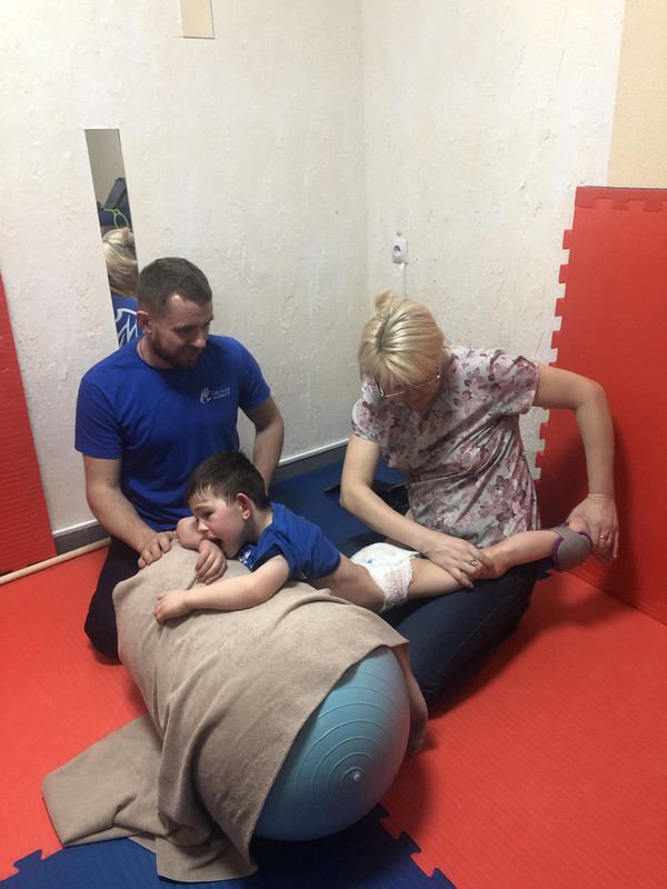 BF407BBA-2B5D-4A60-813A-B8DD841A9367