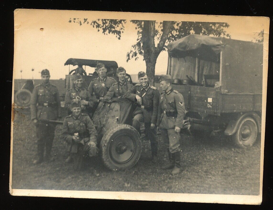 Foto - Soldaten mit PAK Geschütz - 2.WK