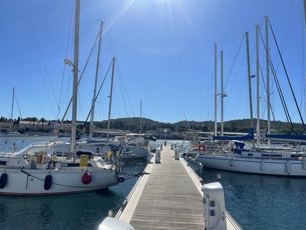 48E4AD8D-83B9-40BB-BC81-1DEE9DCB7B68