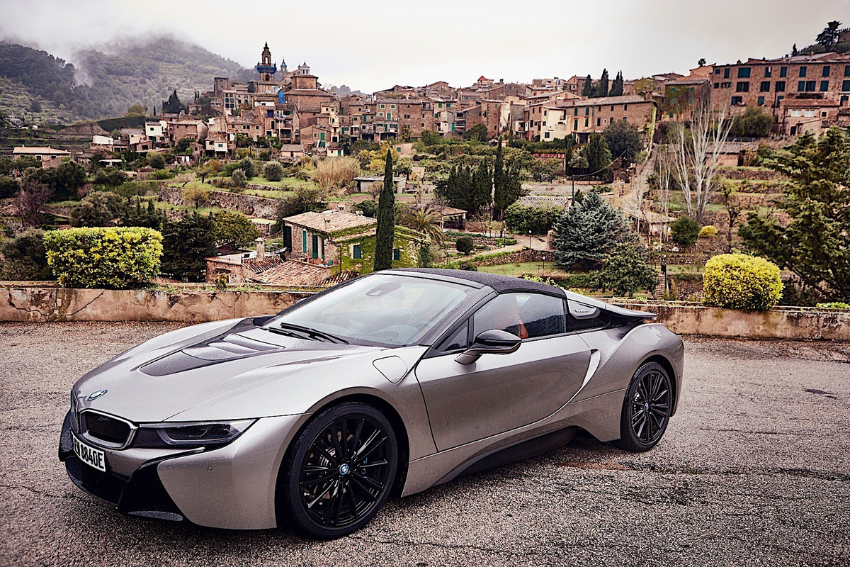 BMW i8 Roadster First Edition (8)