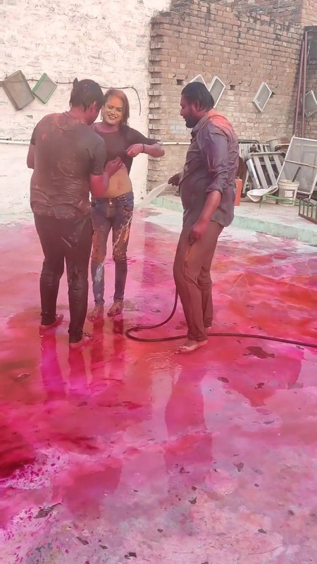 3 Guys pressing boobs of a desi girl during holi.mp4_snapshot_00.02.563