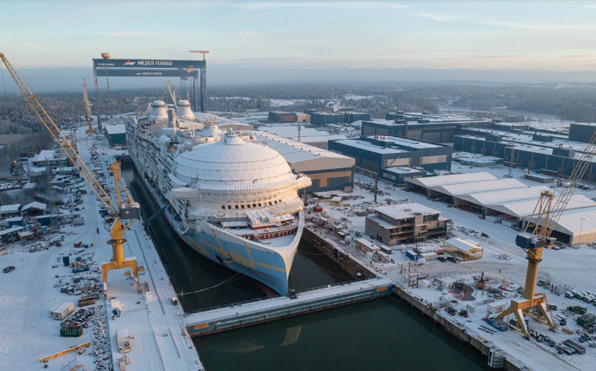 Icon of the Seas presso il cantiere navale Meyer Turku in Finlandia