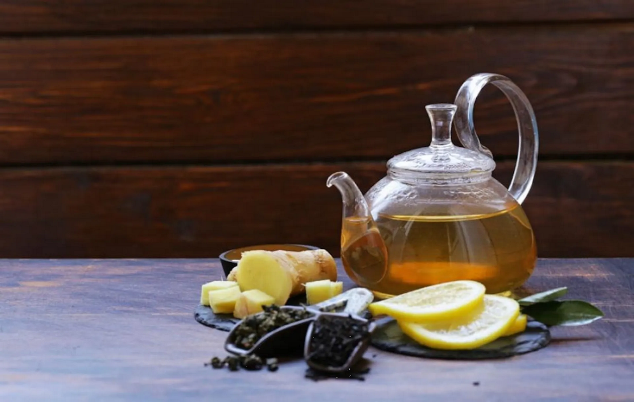 ¿Qué beneficios tiene el té de clavo de olor con limón?