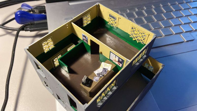 Model Raf Base 'The South East Aviation Museum' - Or the building of an airfield base ...