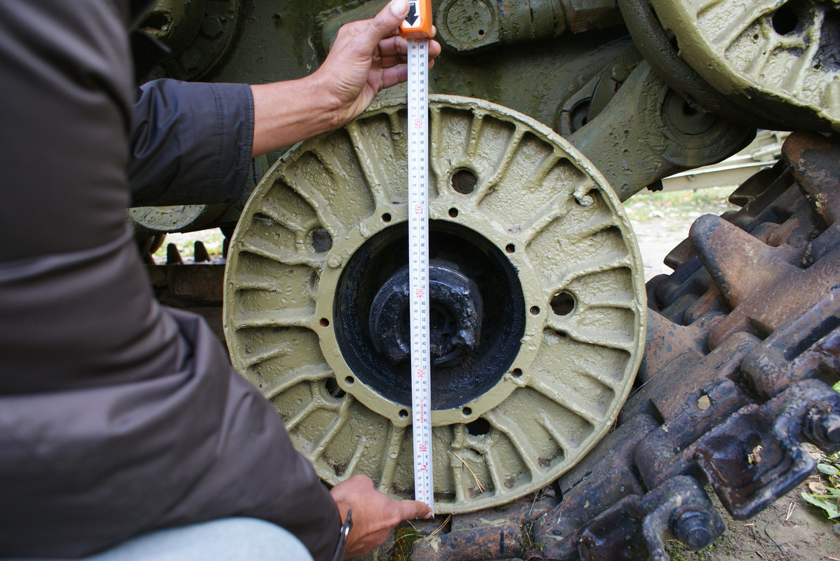 снегири ИС-2